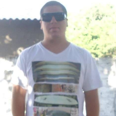 só posso dizer que loucos como eu vivem pouco mas vivem como querem.