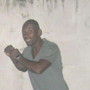 Adoro treinar, gosto muito de música, minha vida é estudar a cultura Africana