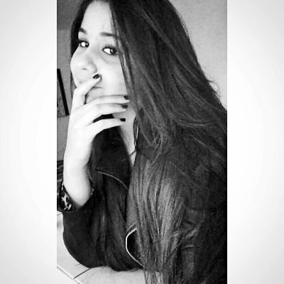 _gabbimorena's profile picture. Her heart was a secret garden, and the walls were very hig ❂