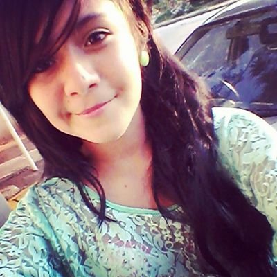 Mi nombre esz Karelii Amoo comeer chocolatee♥ Mer Encantha jugar Viideojuegos ii Verr Aniime Goore~(*.*)~ !♥
