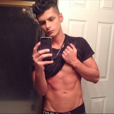 Old account was suspended :(. 18 y/o. 18+ only. Bisexual male looking for fun. Feel free to DM