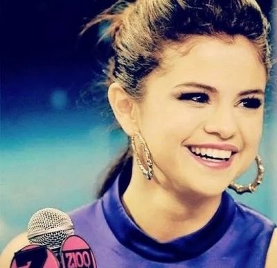 Sel u wroteyournameacrossourhearts &u showed us starsdance,we just want to be with u ALWAYS.Lovewillremeber how much we love u bc our love to u comes naturally!