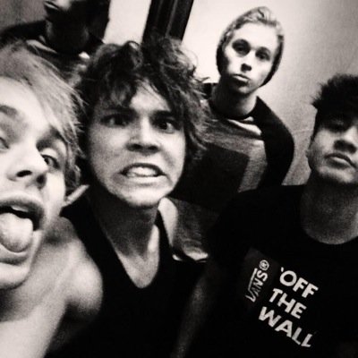 ❋  Hello love! You just got a free follow from @5_sox! Please do us a favor & follow, we follow back! :) x ❋