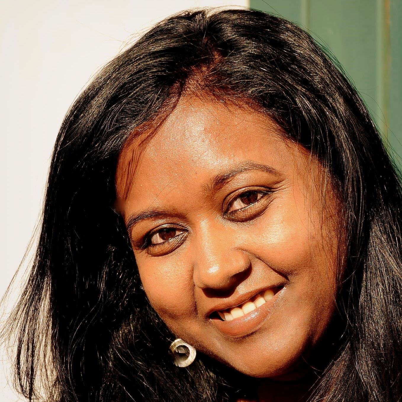 aparnadas's profile picture. Whimsical Indian in love with #Seattle. Traveler, photographer, secret kitchen Ninja. Let's Connect on LinkedIn https://t.co/2kURprpKua