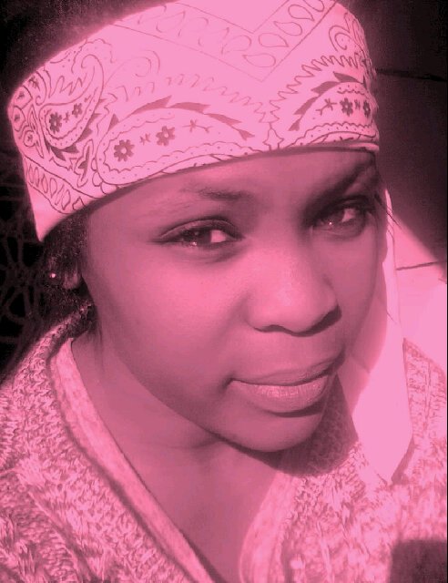 sandy_elle1's profile picture. Hustler up nd running