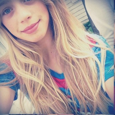I sing…. I like boybands? |Fav colors blue and pink| VictoriaAndMakaila| ok you know me now Byeee!