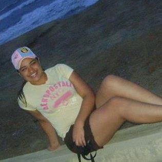 YraidaV's profile picture. 