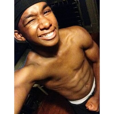 New To This Twitter Shit  
 Follow a Nigga  
 Instagram @1700x