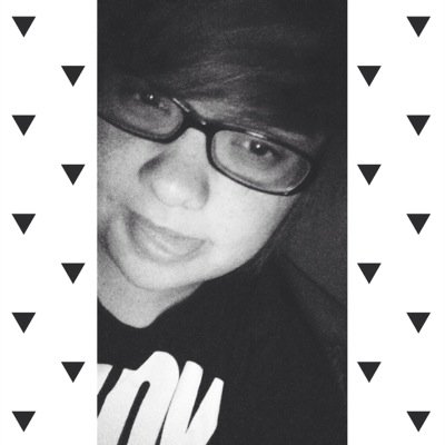 |Tiffany| |16| |bands❤| taken❤️| instagram:_darling.youll.be.okay__