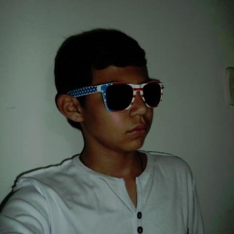 Solo ELECTRONICA Y TOMORROWLAND.