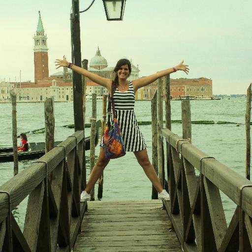 alimosquis's profile picture. My arao is so messy. Enfermera con la L. Próxima reencarnación de Madame Pomfrey. Zumo de calabaza para todos!