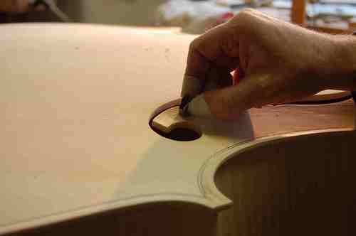 MartinBassShop's profile picture. Follow us as we make basses in our workshop!