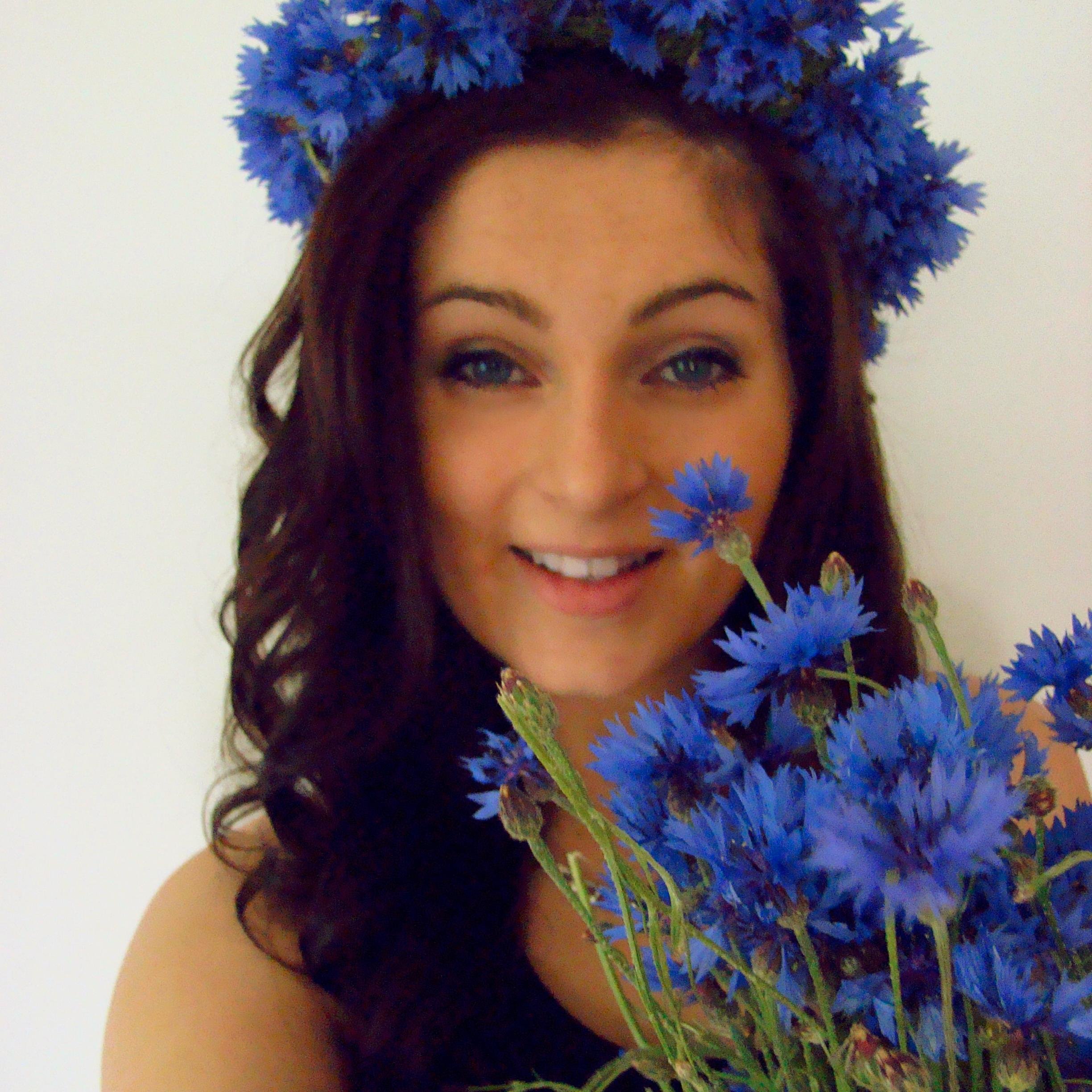 UnisMunis's profile picture. meitene kā meitene, patīk kleitas, garšo alus.