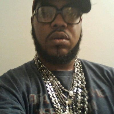 I'm co owner of Money Hongry Ent.
Music is my passion 
Hustlin is my Life!