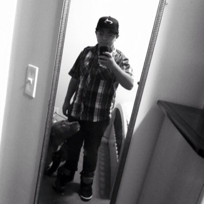 24B34's profile picture. 