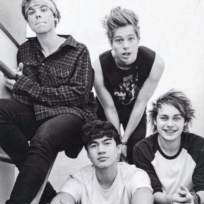 Official German Update Account of 5SOS. Fragen zu tour ? Wir sind da fragt ruhig :)