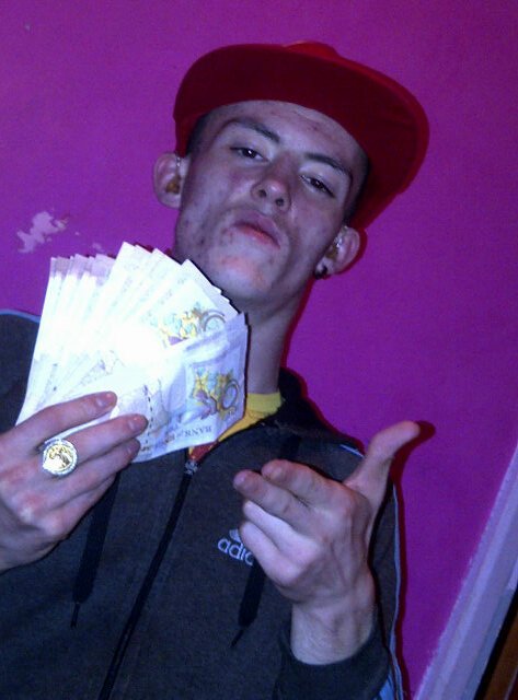 #MoneyOnMyMindTrynaKickBackjustDoinMyGrimeNowImFullyOnThisJustBustinARyhme