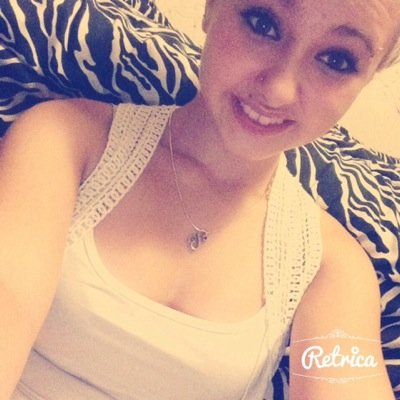 im an awkward turtle .-. i obsess over pop punk and punk rock bands c: