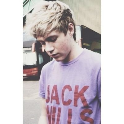 baeisniall's profile picture. im just a girl thats in love with Niall Horan