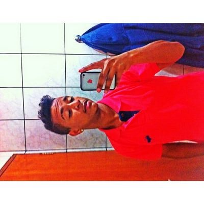 - Se eles são iluminados, eu sou luminoso!