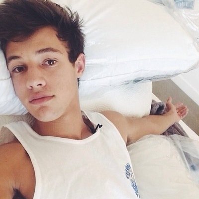 cxmerxnsbae's profile picture. You just got a free follow congrats ♡ it would help loads if you go follow @michaelsauceidk because shes nice and she follows back.