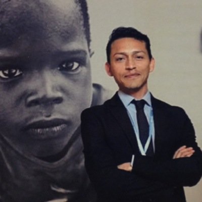 I work on global health policy, partnerships and HSS | IR & macro photography | Ideas expressed here are my own