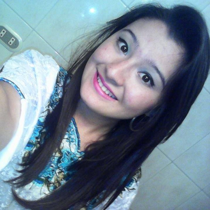El es la ilucion que jamas podre tener completa!! simplemente un sueño sin terminar!!... simple amor prohibido!!....
