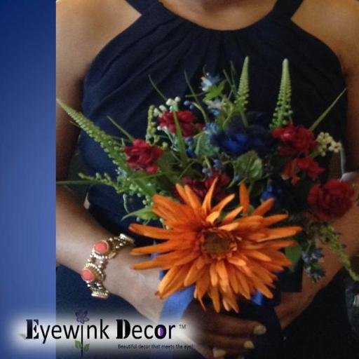At Eyewink Decor, clients love the decor services we provide! We provide floral and special linens to make your day awesome! Serving metro Detroit and beyond.