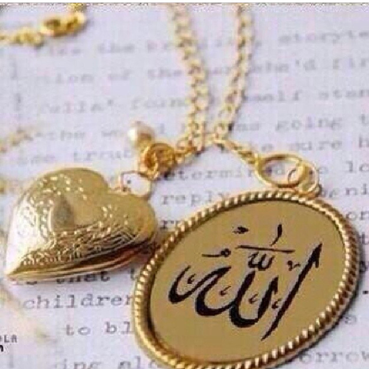 flowwar12's profile picture. 