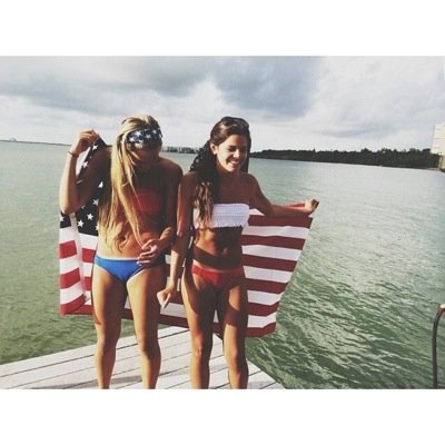 bows_and_beers's profile picture. Two Girls Just Living The College Life && Drinking Our Weight In Beer