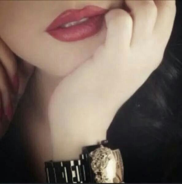 Iam the only Princess Emy in the worldماى تويتس هاند ميد لو لاقيتها ف مكان تانى يبقى اتلطشت من هنا كلم 122وبلغ ع  http://t.co/zffExF87.مبقبلش طولة اللسان طول.