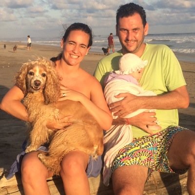 Arquitecto, felizmente casado, seguidor del Barça