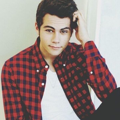 give me pizza and teen wolf and i'll be fine