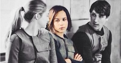 Don't you know who you love?                                          《Inteligente, atractiva & vulnerable》 Be Brave,Tris.    Okay?Okay.   Pigeon.