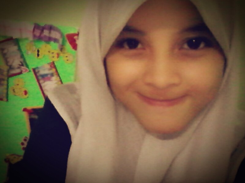 cahya_ichaprati's profile picture. Hi .. My name's Cahya Pratiwi 
Just follow and mention .. :D 
#KAWULA INDONESIA.
I'm Moslem ..