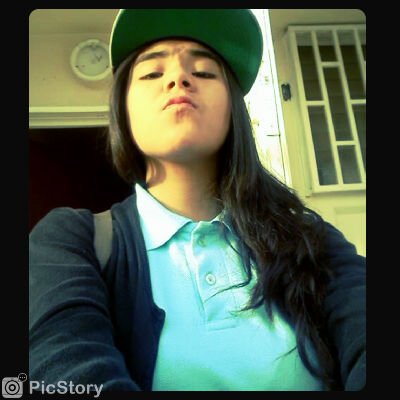 -Venezolana -12. -Amante a la Salsa Casino. -Buena persona. -A veces odiosa. -Soy normal.