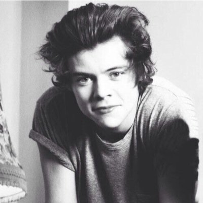 i love harold edward styles more than anything. instagram: @rocknstyles ~~0/5~~