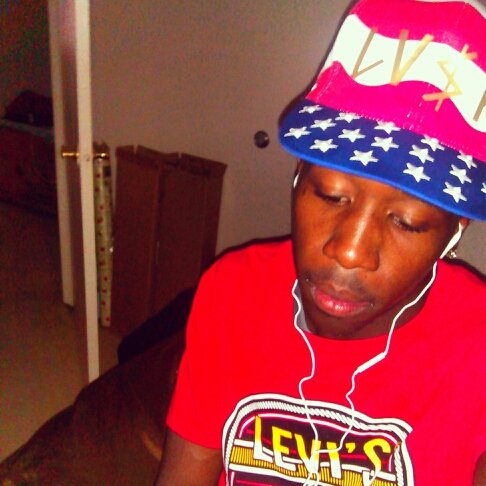 #Young #S o l o #Team Lakers #Team Patriots #Hustle Gang #Team Follow Back #Single #Follow #iFollow Back