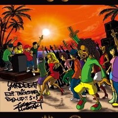 『 俺はレゲエにどっぷりハマる前に色んな曲を聴いてきた。今でもジャンル関係無く良いと思う曲はチェックしちゃう。 俺にとって音楽には共通点が１つだけある。 それはフラッシュバックする思い出。 曲によって良くも悪くも全部その時を思い出す。』・・・ ― MastaSimon rep MightyCrown ー