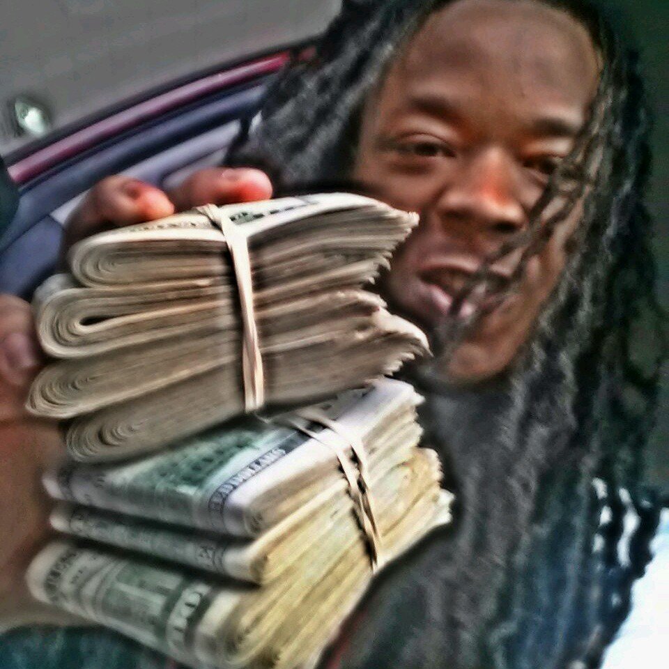 um not the average nigga , umma extravagant nigga ! #GunnaDréko #longliveBG #LLHD #rixhfuture™ - https://t.co/vfNY2q3Mgp  gunna9babe@gmail.com for beats