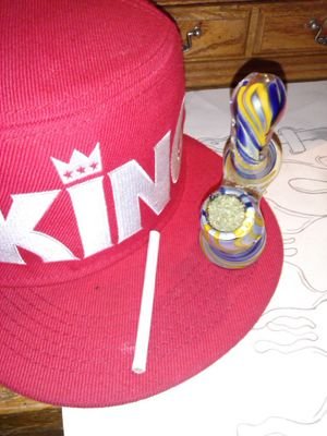 _scoobydoobie_'s profile picture. escapesing reality