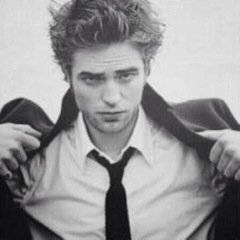 Vip___02's profile picture. “ قد تكون نائماً وعشرات الدعوات تقرع أبواب السماء لك، من فقير أعنته، أو حزين أدخلت عليه السرور أو مريض يسّرت علاجه، فلا تستهن بفعل الخير.”  54D03954