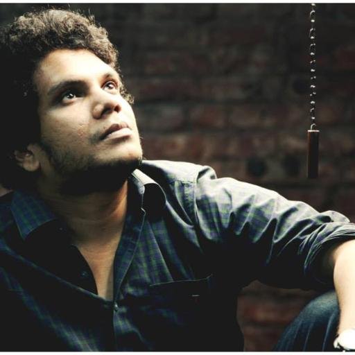 A digital marketer!! Thinker: Out of the box sorts, badminton freak, nyctophiliac and do not forget my pathetic love for country.