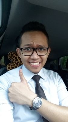 •Newbie Financial Consultant
•MBA Student
•Hypnotherapist