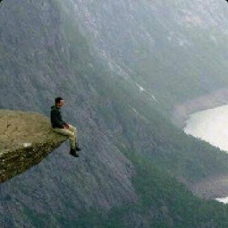 ParkvBanks's profile picture. I don't think of all the misery, but of the beauty that still remains.