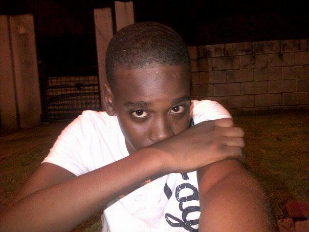 JerimiahChackon's profile picture. LivE Love Laugh ٩(-̃_̮̮̃-̃)۶