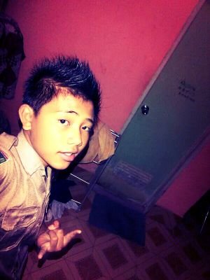 Adil Muslim Lagalanti  / 12 Juni 2000 /  085240048654 / 7D218AF0