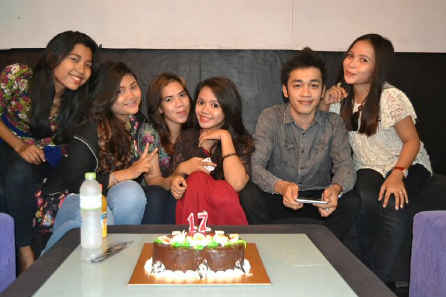 http://t.co/gtGobGSpzl  http://t.co/Q3kKL4ByPX
                         indonesia