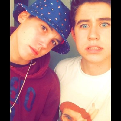 Follow @yazzyyxd because she just gave you a free follow