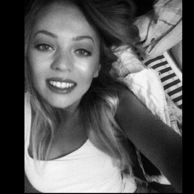 Instagram- laurenvesey1